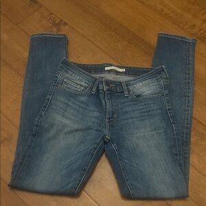 Levi’s 711 Skinny